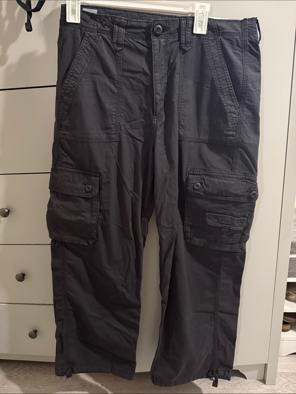 AE Black Cargo Pants - drawstring ankle bottom
